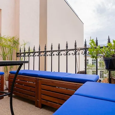 アパート Modern Loft With Terrace In *
