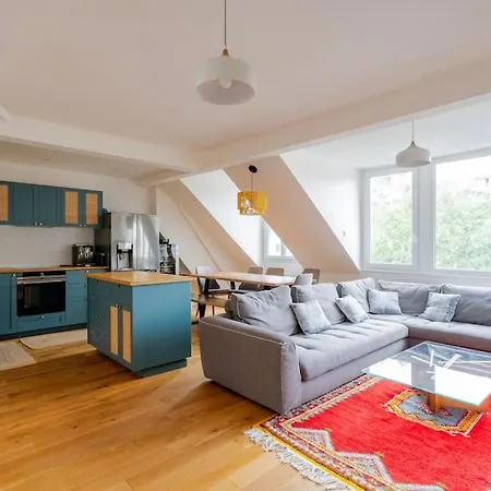 Modern Loft With Terrace In