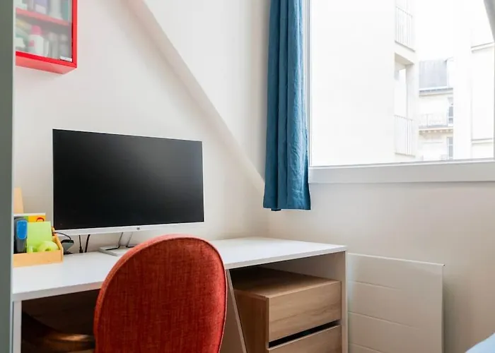 Modern Loft With Terrace In